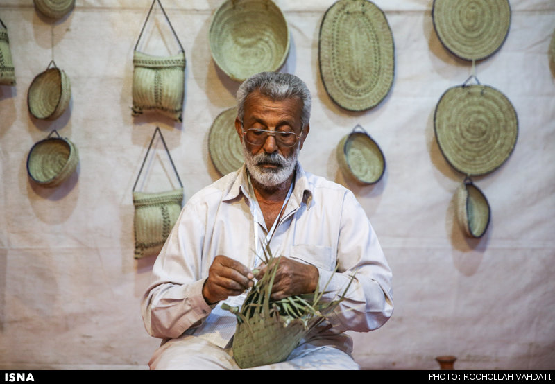 عمده‎ترین خواسته‌ صنعتگران صنایع دستی کاهش سود تسهیلات است