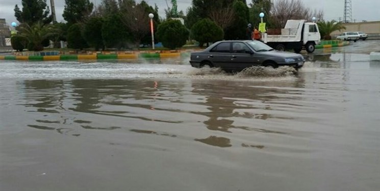 امدادرسانی به ۴۹ خانوار آسیب‌دیده از سیل/ نجات ۹ گردشگر گرفتار در سیلاب