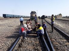 مشکل مهمانداران قطار مسیر تهران-اهواز در دست پیگیری است