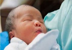 تولد نوزاد اندیمشکی در آمبولانس