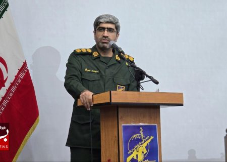 سپاه، بسیج و نیروهای مسلح در میدان حاضر و آماده جانفشانی هستند
