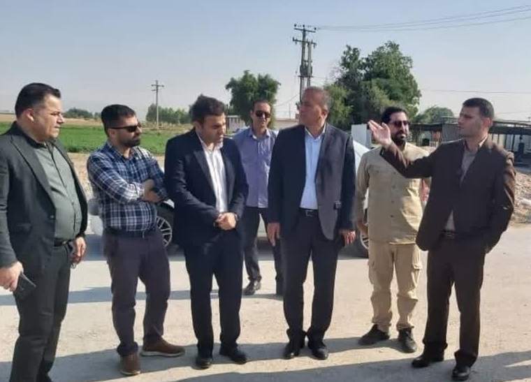 ورود دادستان اندیمشک برای رفع مشکل جاده بهشتزهرای کوی لور