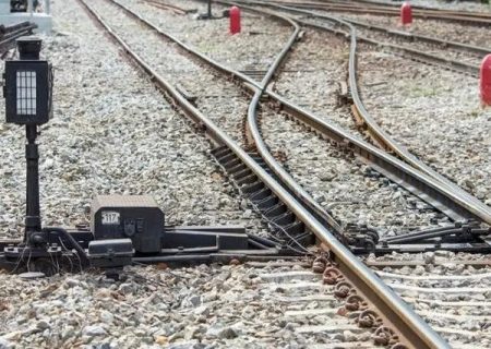 دستگیری عوامل تخریب‌ سوزن ریل راه آهن در اندیمشک